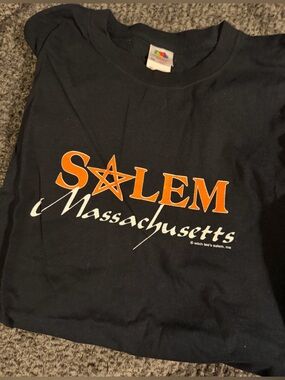 Fruit of the Loom Black Salem, Massachusetts T-Shirt witches tees